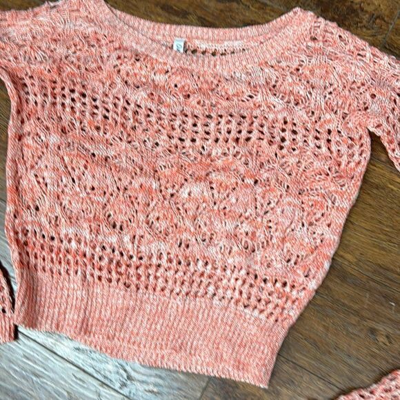 Aeropostale sweater  - Picture 2 of 3